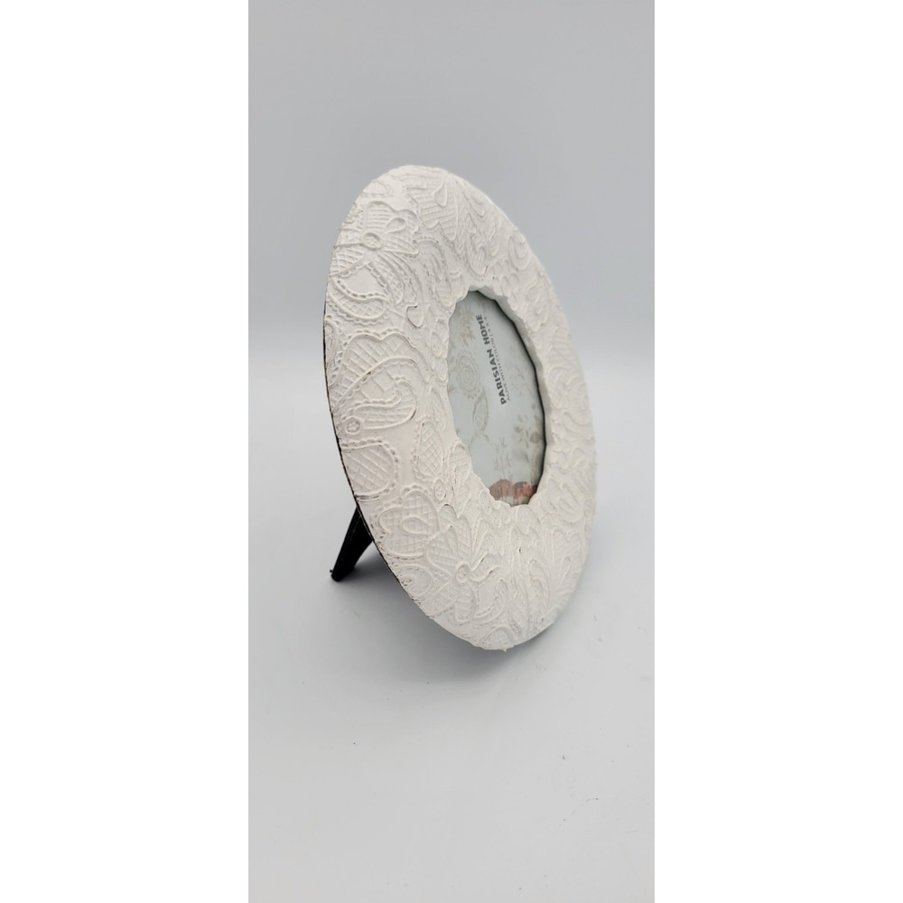 Parisian Home White Round Resin Table Photo Frame 4x4 Decor 7.5 Inch